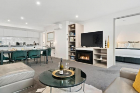 Central Location - Contemporary 2 Bedroom Aptm